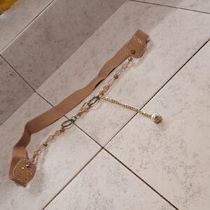 Source Unknown Tan and Gold Chain Accent Belt
